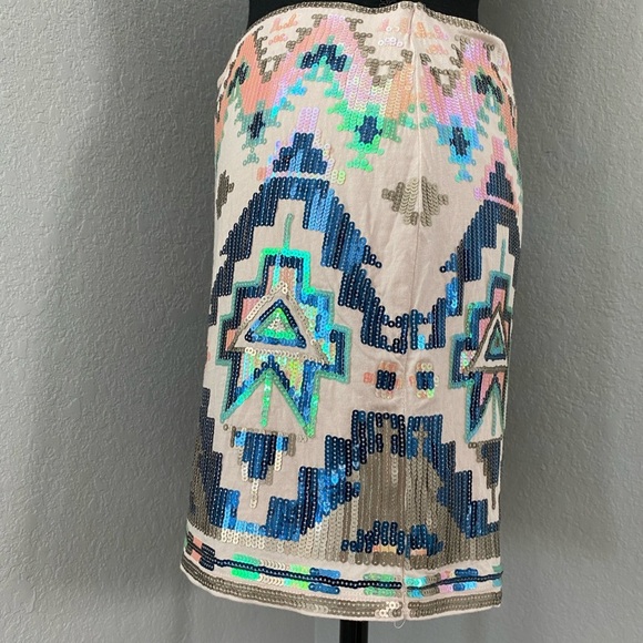 EXPRESS Sequin Aztec Mini Skirt Blush Pink Small - Picture 7 of 11